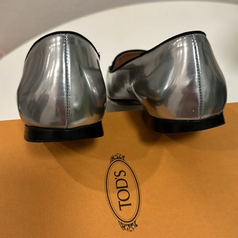 - Tod`s Silver Leather Loafers size 40, Like New, box and dust bag included